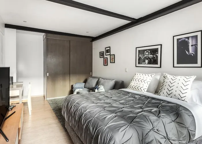 Apartment Uppermost 3br, Gym, Roofgarden. Socrates
